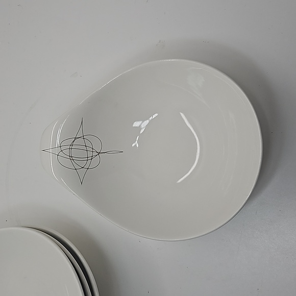 Hallcraft Classic Shape by Eva Zeisel Fantasy Pattern 9 in. Soup Bowl EXCELLENT - Picture 2 of 4